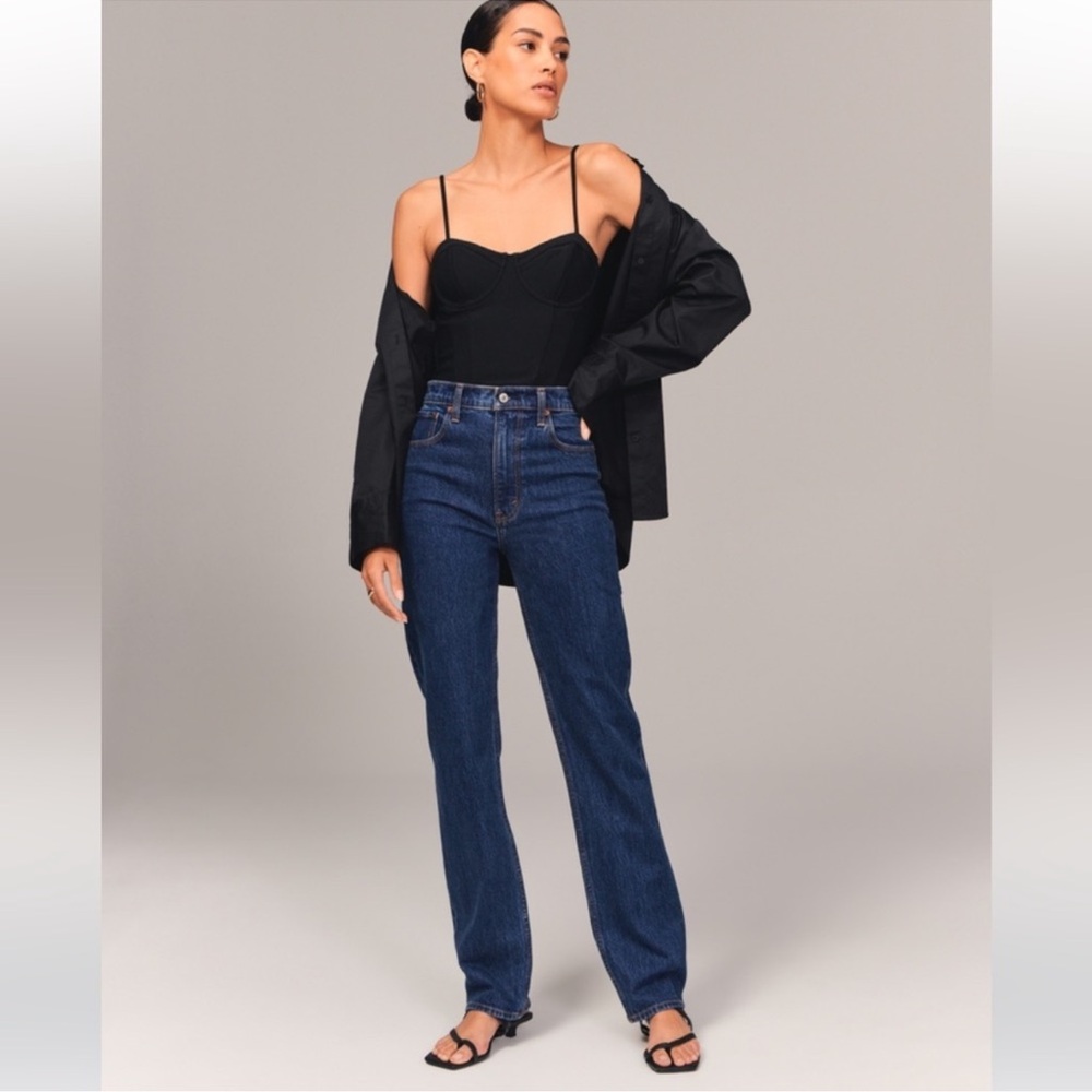 {A&F} "The '90s Straight Ultra High Rise" Stretch Denim Jeans